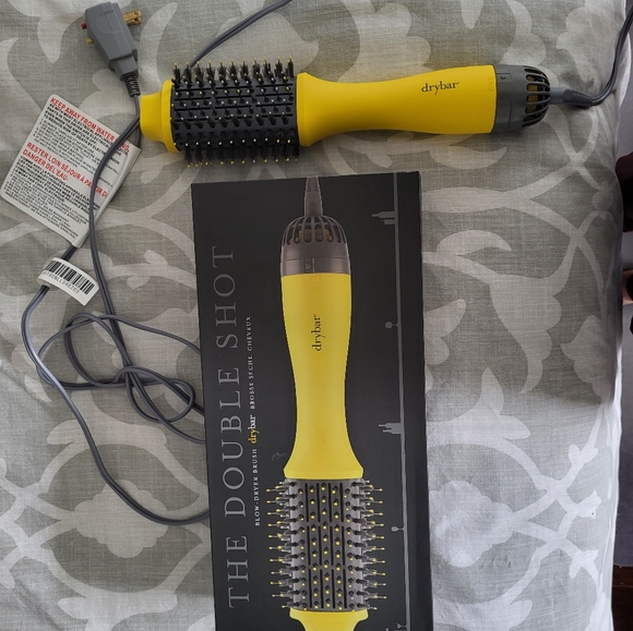 Double Shot blow dry brush by Drybar - Picture 1 of 1